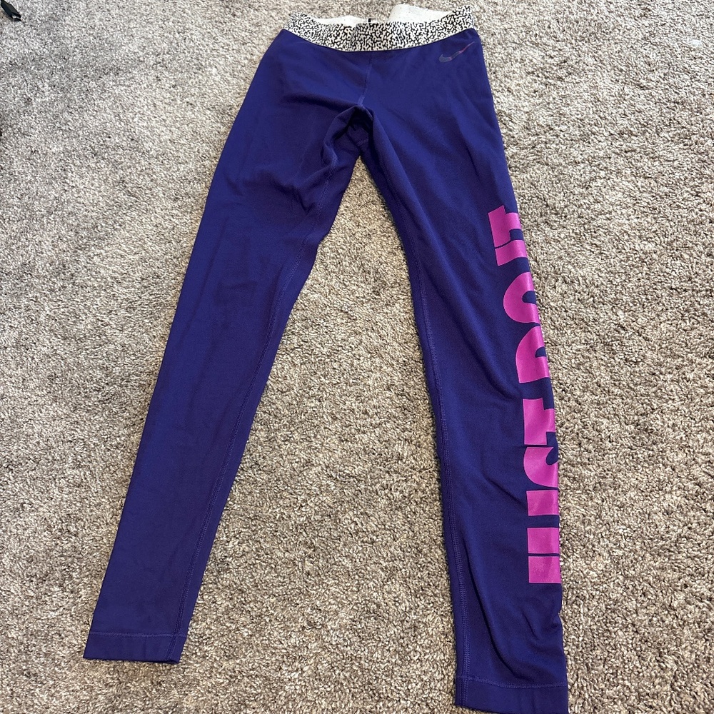 Purple tights/leggings